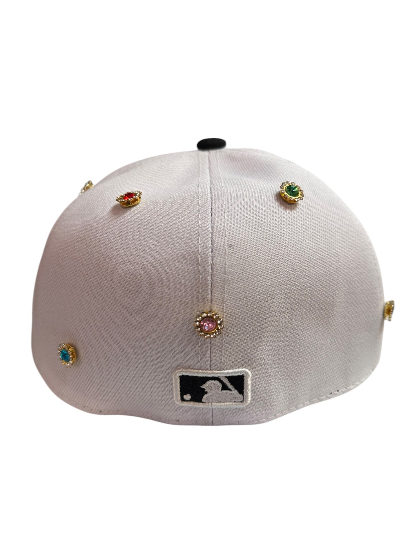 New York Yankees Bejeweled New Era Fitted Hat Size 7 1/4 White / Black