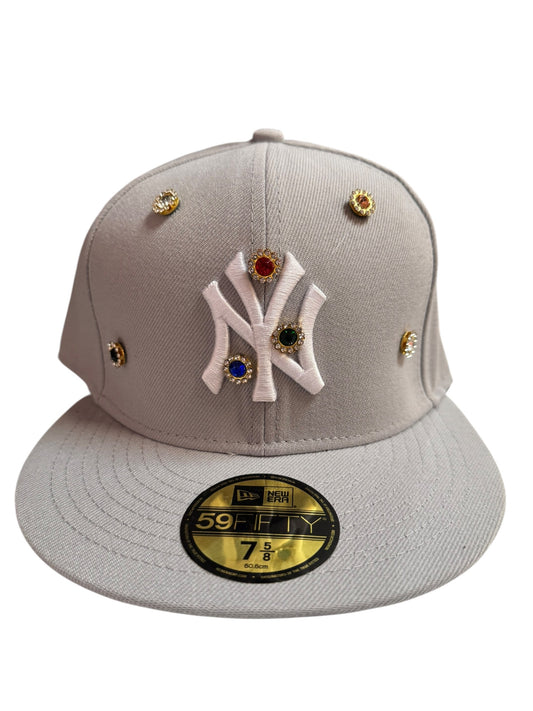 New York Yankees New Era Fitted Hat Size 7 5/8 Light Grey